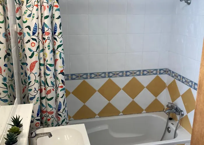 Апартаменты Condo, Balcony & Pools *