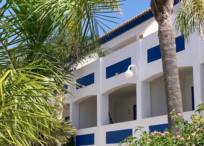 Condo, Balcony & Pools Appartement Luz
