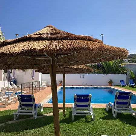 Condo, Balcony & Pools Senhora da Luz