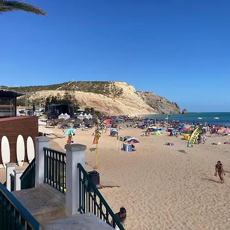 Condo, Balcony & Pools * Senhora da Luz